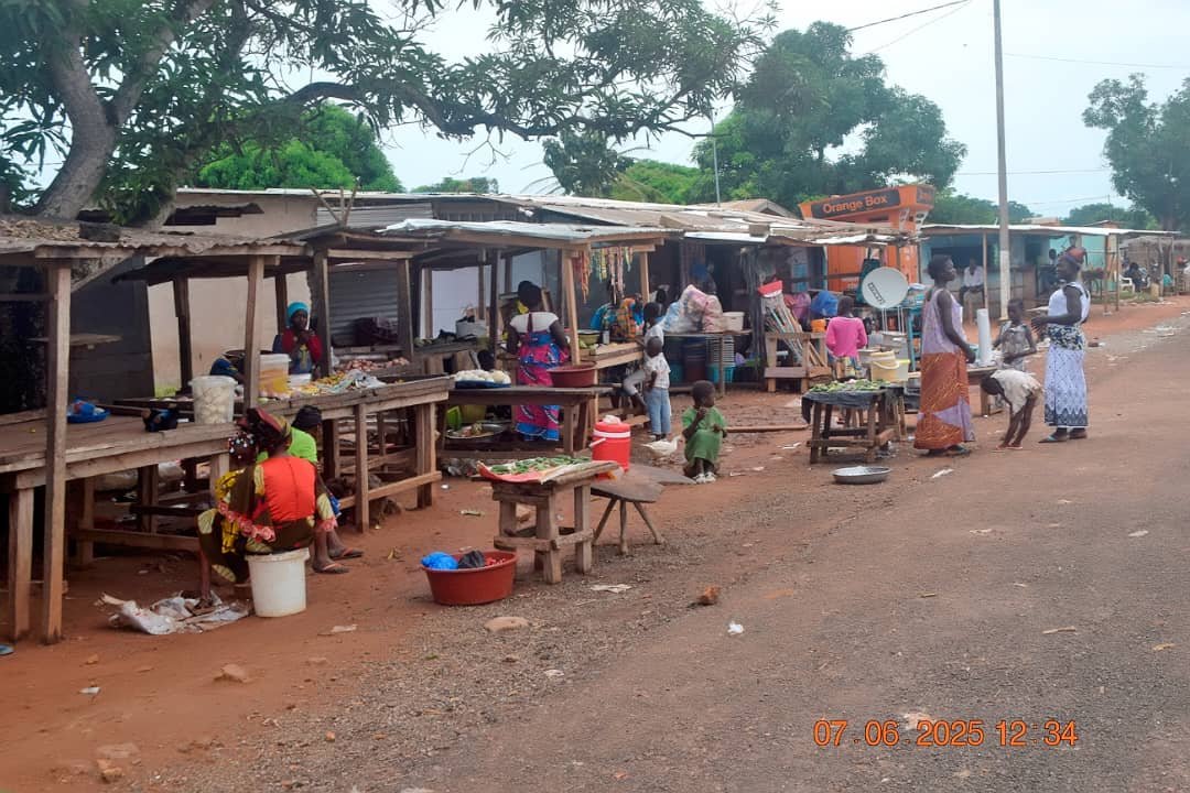 Soutien association Ekloéoun 8